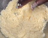 A picture of step 2 of Apple Crumble (Vegan).