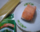 Foto langkah ke 1 dari resep Spaghetti Salmon.