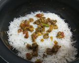 मशरूम बिर्याणी (Mushroom Biryani Recipe In Marathi) रेसिपी स्टेप 6 फोटो 