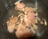 A picture of step 2 of Vietnamese Pennywort Soup with Chicken.
