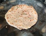 A picture of step 6 of Aloo Paratha..