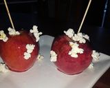 Foto del paso 3 de la receta: Manzana Acaramelada con pochoclos🍎