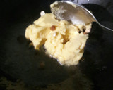 A picture of step 4 of Moong Dal Halwa.