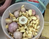 รูปขั้นตอนการทำที่ 2 ของ น้ำพริกหนุ่มมังสวิรัติ (สูตรใส่ถั่วเน่าและปลาร้าเจ)