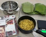 A picture of step 1 of Ka-Nhom-Tian Kaew, Stuffed Dough Pyramid Dessert.