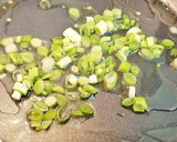 Foto del paso 4 de la receta: Tortilla de Pescadilla y Ajos tiernos