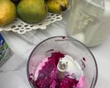 Foto langkah ke 1 dari resep Dragon fruit chia pudding.