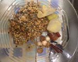 Foto langkah ke 1 dari resep Nasi Kebuli Ayam.