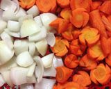 Hình bước làm 3 của món Bắp bò hầm tiêu xanh thơm nồng
