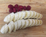 Foto del paso 1 de la receta: Batido de plátano y frambuesa