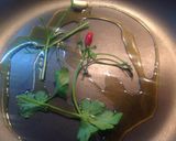 Foto del passaggio 6 della ricetta Spaghetti al nero di seppia su crema di asparagi e orata