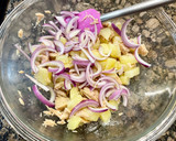 Foto del paso 5 de la receta: Pizza rústica de atún y patata
