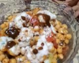 A picture of step 5 of Yummy chola chat.