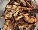 A picture of step 3 of Kuttu ke aate ki pakaudi.