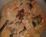 Foto langkah ke 10 dari resep Mangut Ikan Pe (Pari Asap).