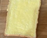 Gambar langkah 2 resipi Fun Shapes Roti Bakar Qysha.