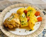 A picture of step 5 of Chicken with potatoes in a baking bag.