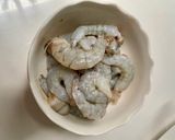 Foto langkah ke 1 dari resep Udang Goreng Saus Telur Asin.