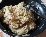 Foto langkah ke 3 dari resep Bola bola pepaya muda tumis udang.