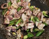 Foto langkah ke 4 dari resep Cumi asin cabe ijo.