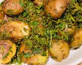 A picture of step 6 of Methi with baby potatoes.