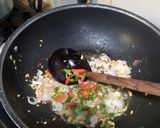 Foto langkah ke 4 dari resep Tumis Tauge Telor.