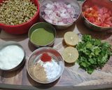 A picture of step 1 of Sprouted moong dal katori.