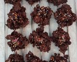Foto langkah ke 5 dari resep Corn Flakes Cookies.