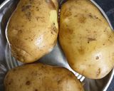 A picture of step 1 of Suki bhaji (potato sabji).