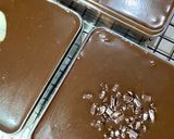 Foto langkah ke 7 dari resep #32 Chocolate Dessert Box (no oven no mixer).