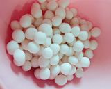 Hình bước làm 1 của món Mưa nấu chè bột lọc nóng