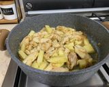 صورة لخطوة 1 من وصفة سبانخ بالدجاج 🍲