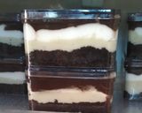 Foto langkah ke 6 dari resep Durian Dessert Box.