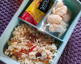 Foto langkah ke 3 dari resep Nasi goreng bekal sekolah.
