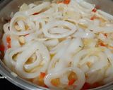 Foto del paso 2 de la receta: Calamares en salsa