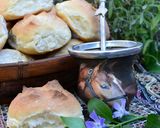 Foto del paso 5 de la receta: Pancitos de campo con chicharrón🍞