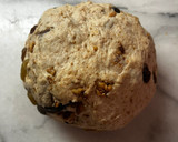 Foto del passaggio 4 della ricetta Pane con noci, uvetta e fichi