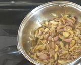 முட்டை கிரேவி(egg gravy recipe in tamil) ரெசிபி ஸ்டேப் 3 புகைப்படம்