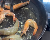 Foto del paso 3 de la receta: Langostinos picantes