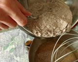 Foto del passaggio 10 della ricetta Muffin al cacao