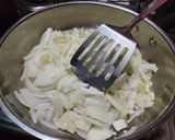 Foto del paso 1 de la receta: Hígado de vaca encebollado acompañado con arroz blanco