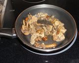 Foto del paso 3 de la receta Crema de pimientos y setas