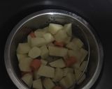Foto del paso 3 de la receta: Chorizo a la pomarola con verduras al vapor