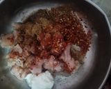 A picture of step 1 of Chicken macaroni bun in patila.