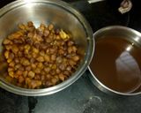 A picture of step 1 of Kala chana pulao with makhmali paneer.