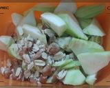 Hình bước làm 2 của món Ngọt bùi canh mướp nấu lạc
