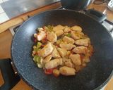 Foto del passaggio 3 della ricetta Ramen "a modo mio" con Mie-Noodles, Pollo e Verdure
