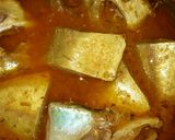 A picture of step 3 of Fish qorma with chpati.