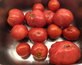 Foto del paso 1 de la receta: Tomates naturales en conserva