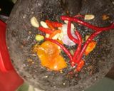 Foto langkah ke 2 dari resep Sambal Teri Kacang Pedas.